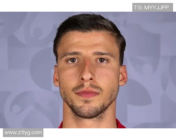 足球明星正脸高清图片合集展现他们的风采与魅力